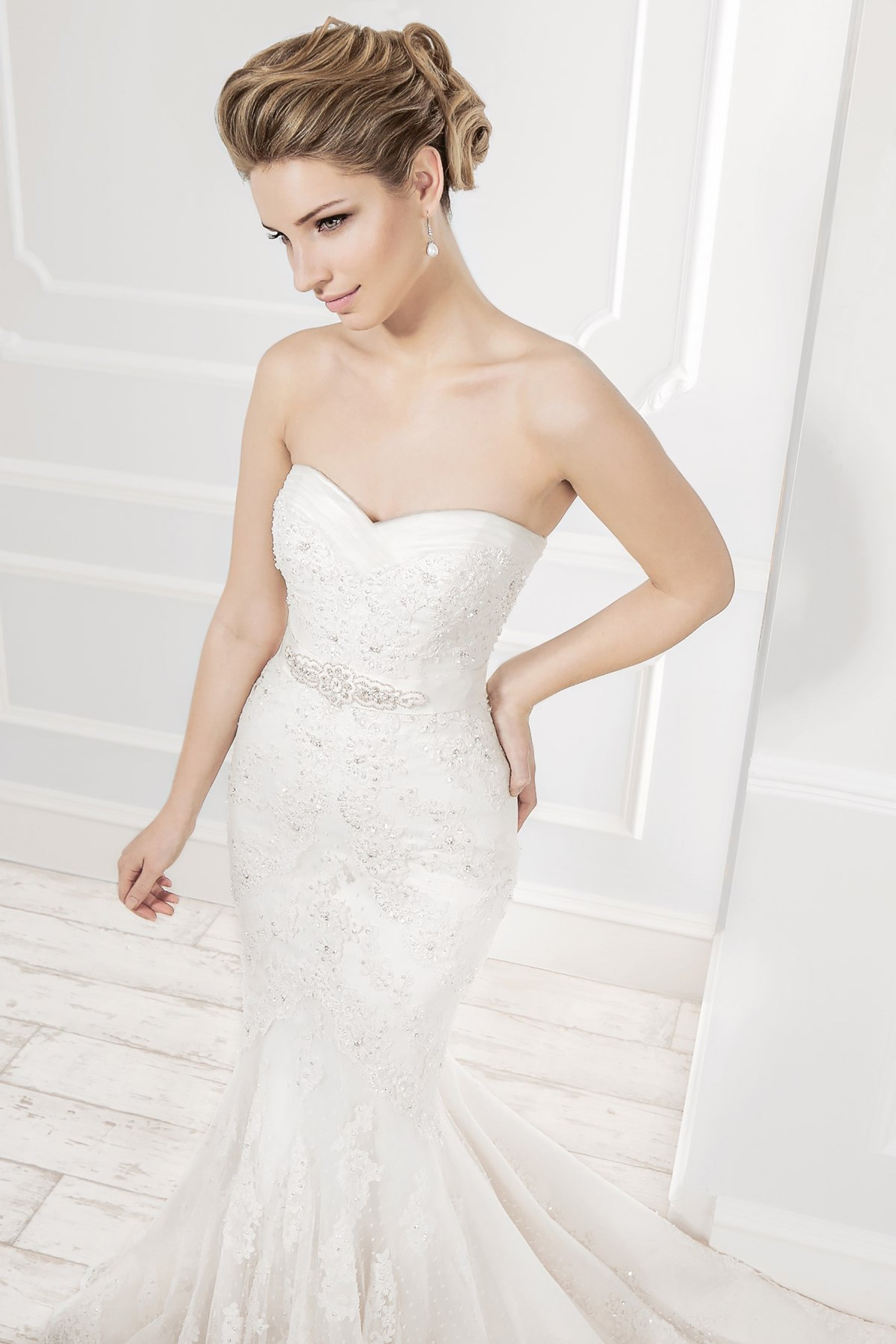 Ellis Bridal 11330
