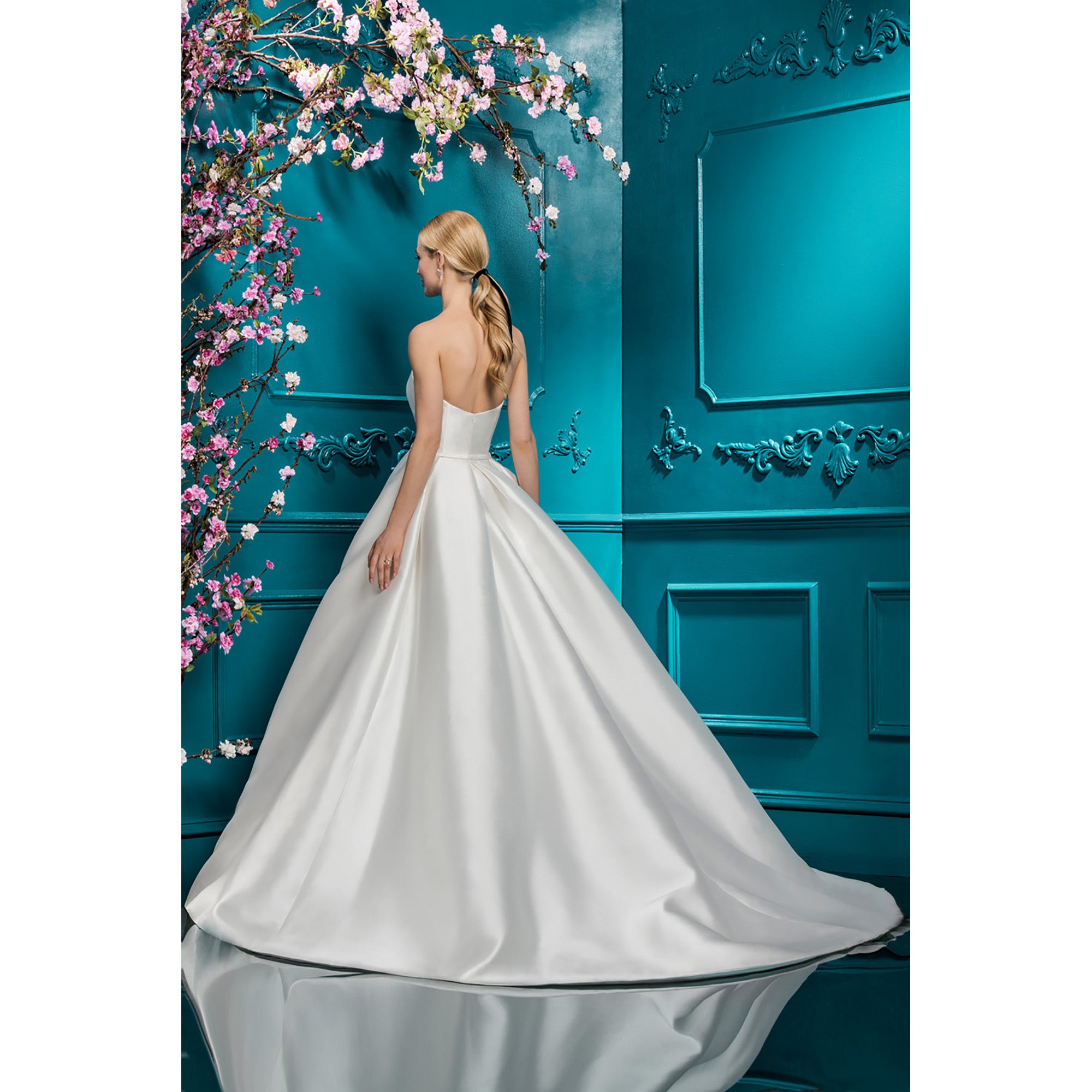 Ellis Bridal 19118